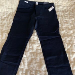 NWT GAP Slim city crop pants